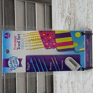 Baked With Love 7‑Piece Fondant Tool Set
